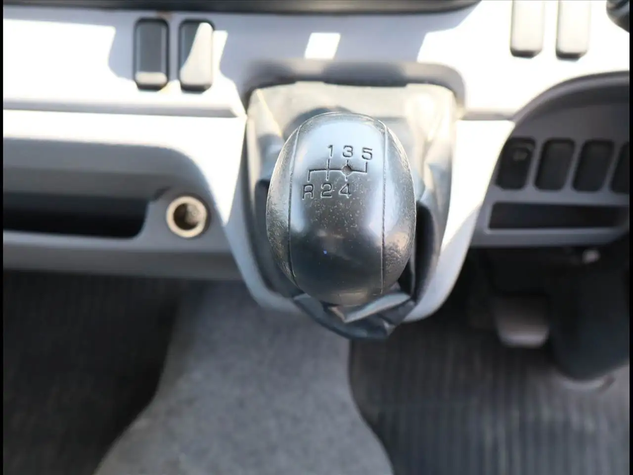 三菱 キャンター 小型 タンク車 ローリー TKG-FBA20の中古トラック画像16
