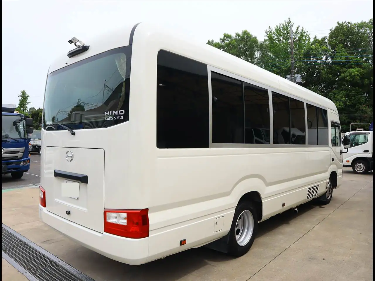 日野 リエッセ 小型 バス マイクロバス 2DG-XZB70M の中古