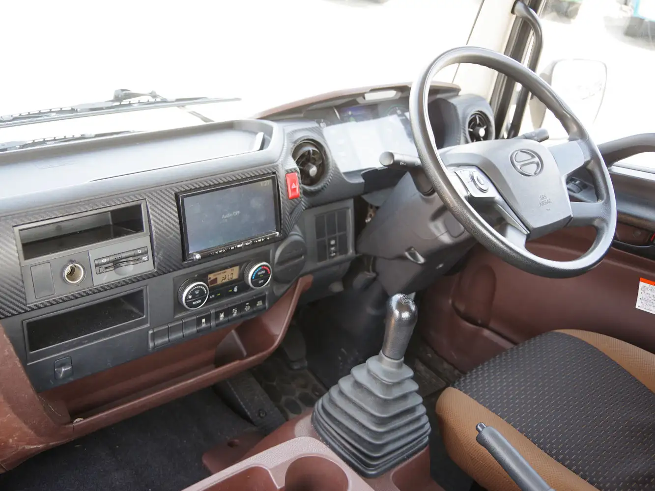 日野 レンジャー 中型/増トン 平ボディ 2KG-FC2ABA H30の中古トラック画像14