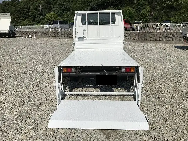 マツダ タイタン 小型 平ボディ Wキャブ(ダブルキャブ) パワーゲートの中古トラック画像5