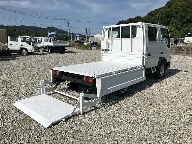 マツダ タイタン 小型 平ボディ Wキャブ(ダブルキャブ) パワーゲートの中古トラック画像4
