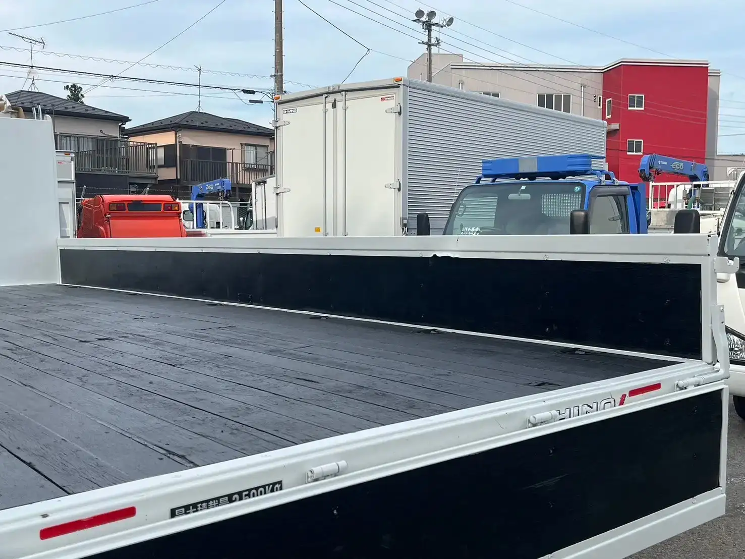 日野 レンジャー 中型/増トン 平ボディ 2KG-FC2ABA H30の中古トラック画像9