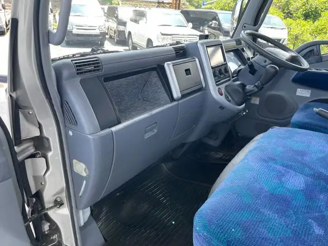 三菱 キャンター 小型 平ボディ  H19の中古トラック画像9