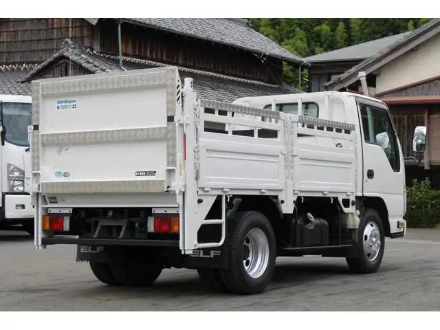 いすゞ エルフ 小型 平ボディ パワーゲート 床鉄板の中古トラック画像2