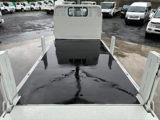 日産 アトラス 小型 平ボディ パワーゲート 床鉄板の中古トラック画像4