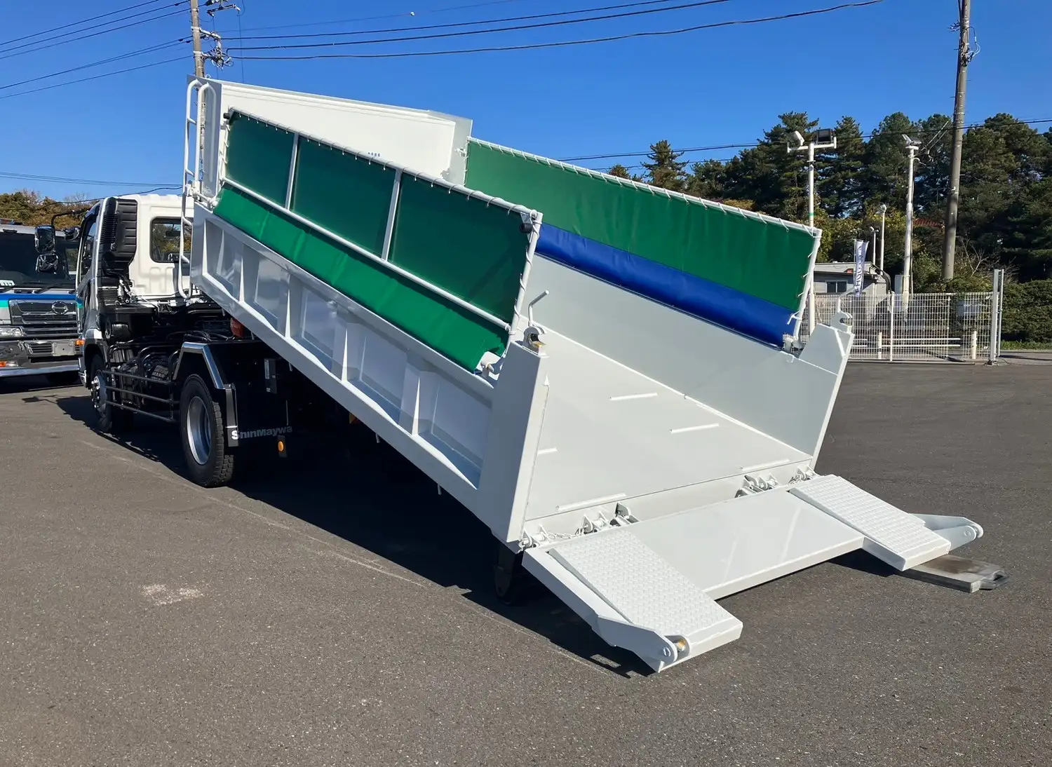 三菱 ファイター 中型/増トン ダンプ ローダー コボレーンの中古トラック画像5