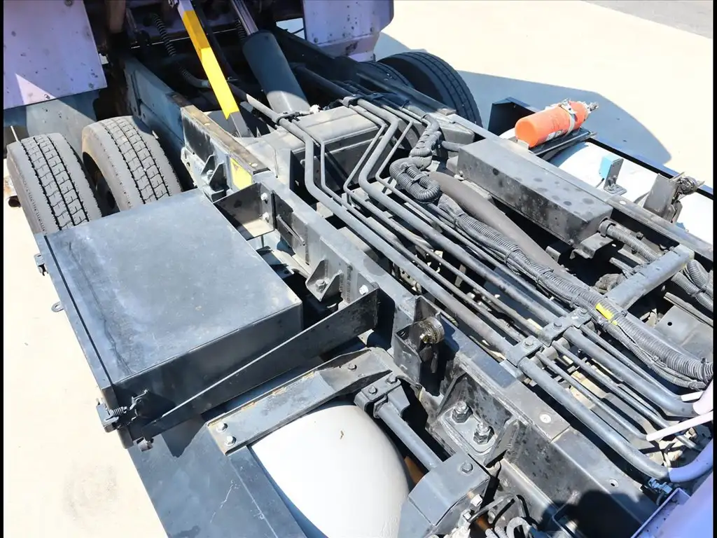 いすゞ エルフ 小型 パッカー車 巻き込み式 回転ダンプ式の中古トラック画像像17