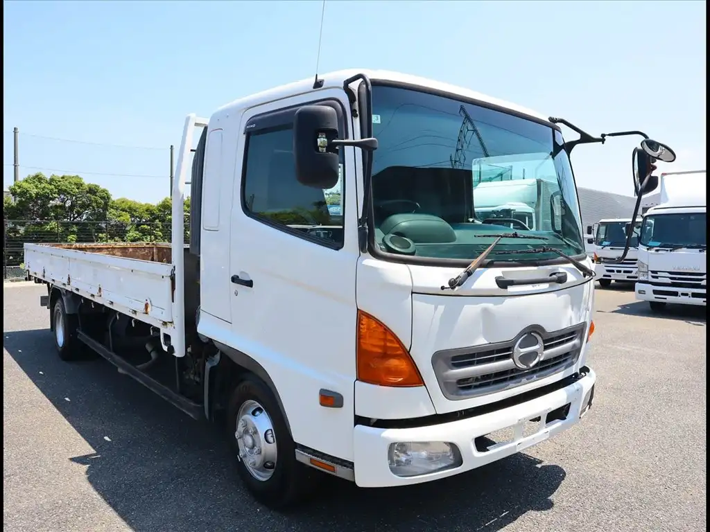 日野 レンジャー 中型/増トン 平ボディ 床鉄板 ベッドの中古トラック画像2