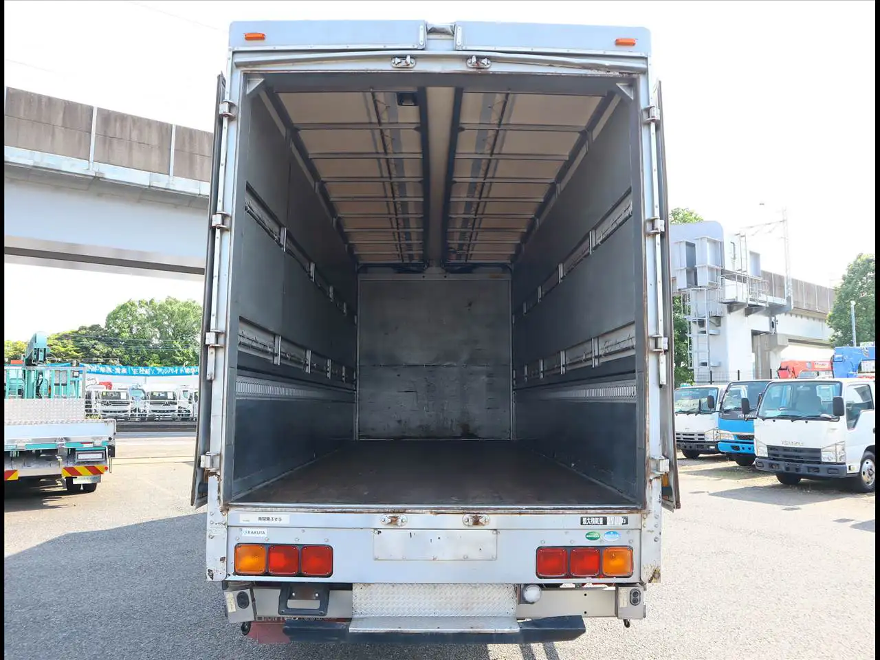三菱 ファイター 中型/増トン ウイング ベッド TKG-FK61Fの中古トラック画像5