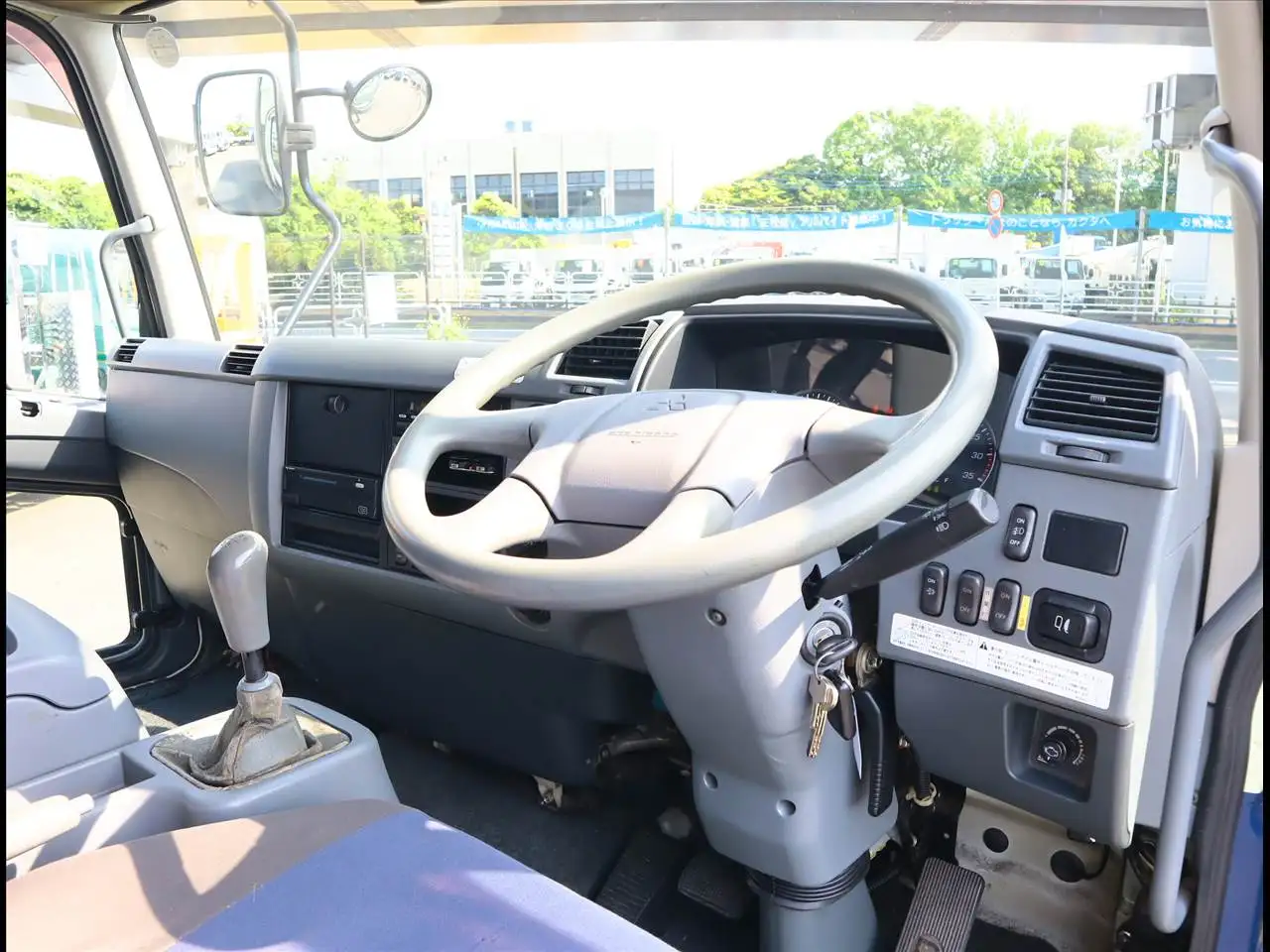 三菱 ファイター 中型/増トン ウイング ベッド TKG-FK61Fの中古トラック画像13