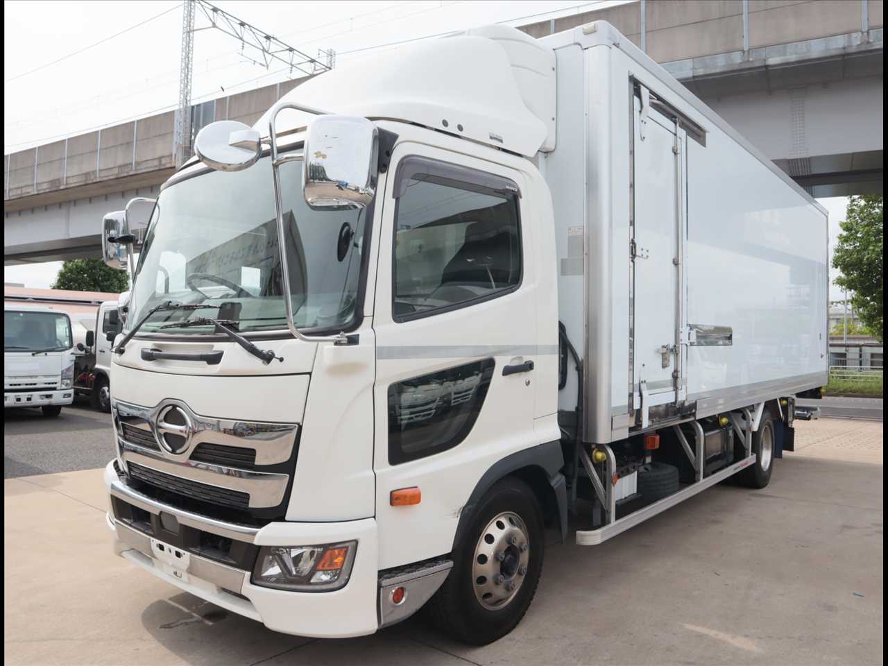 日野 レンジャー 中型/増トン 冷凍冷蔵 標準 2KG-FC2ABG