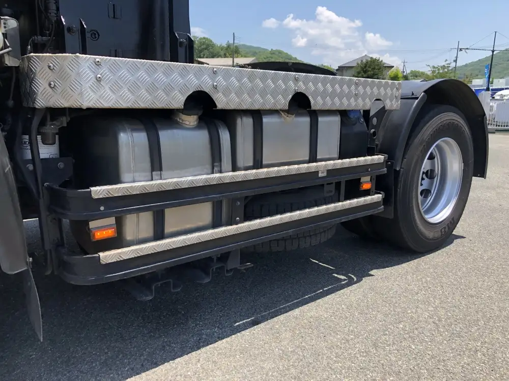 日産UD クオン 大型 トラクター ハイルーフ 1デフの中古トラック画像9