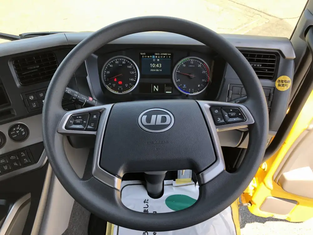 日産UD クオン 大型 トラクター ハイルーフ 1デフの中古トラック画像14