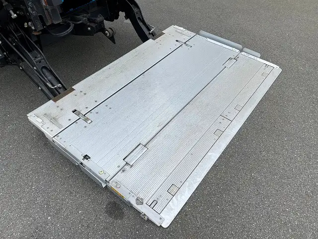いすゞ エルフ 小型 冷凍冷蔵 低温 パワーゲートの中古トラック画像11