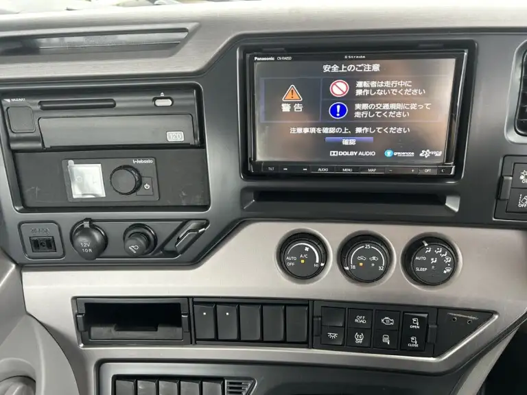 日産UD クオン 大型 トラクター 1デフ エアサスの中古トラック画像12