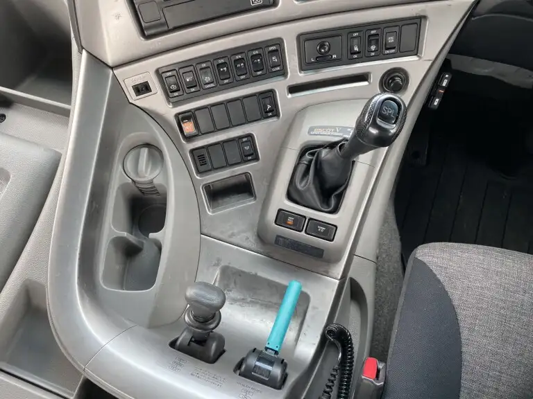 日産UD クオン 大型 トラクター ハイルーフ 1デフの中古トラック画像13