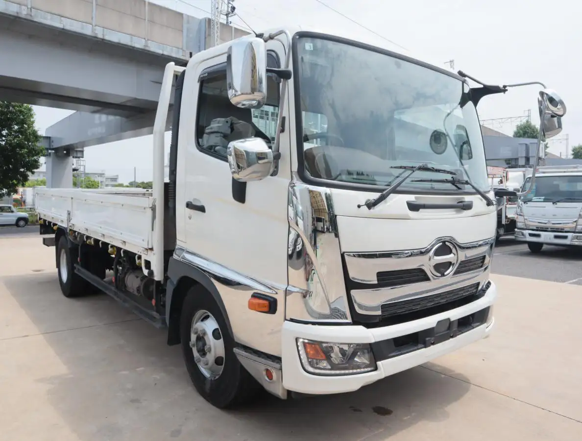 日野 レンジャー 中型/増トン 平ボディ 2KG-FC2ABA H30の中古トラック画像2