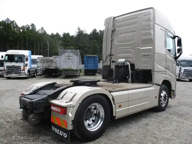 ボルボ トラック 大型 トラクター ハイルーフ 1デフの中古トラック画像2