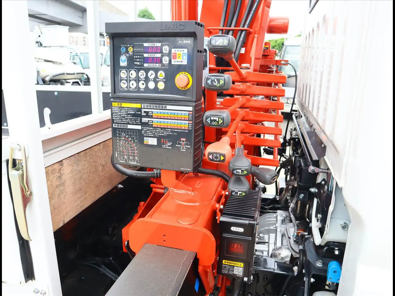 三菱 キャンター 小型 クレーン付 3段 ラジコンの中古トラック画像9