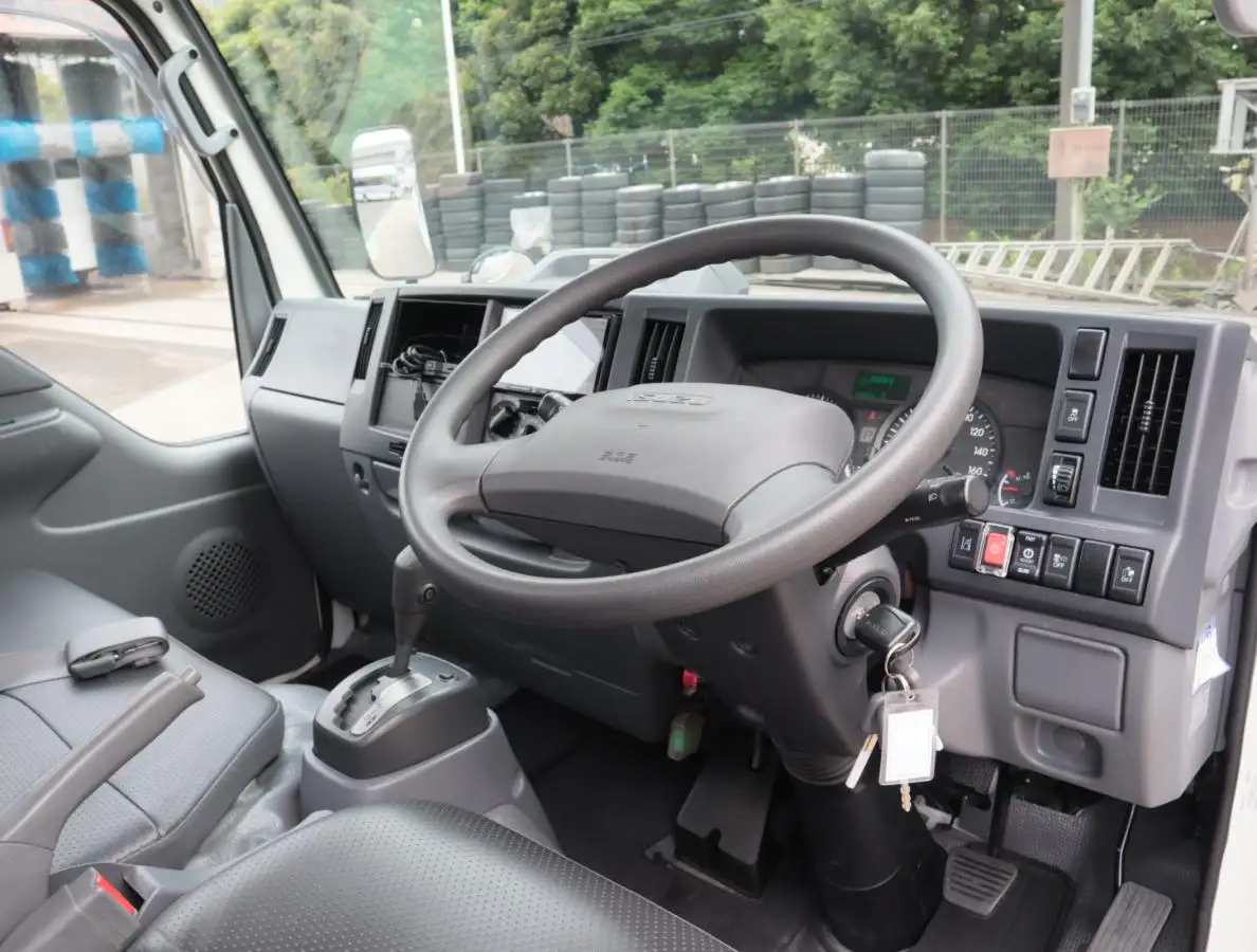 いすゞ エルフ 小型 平ボディ 2RG-NJR88A H31/R1の中古トラック画像11