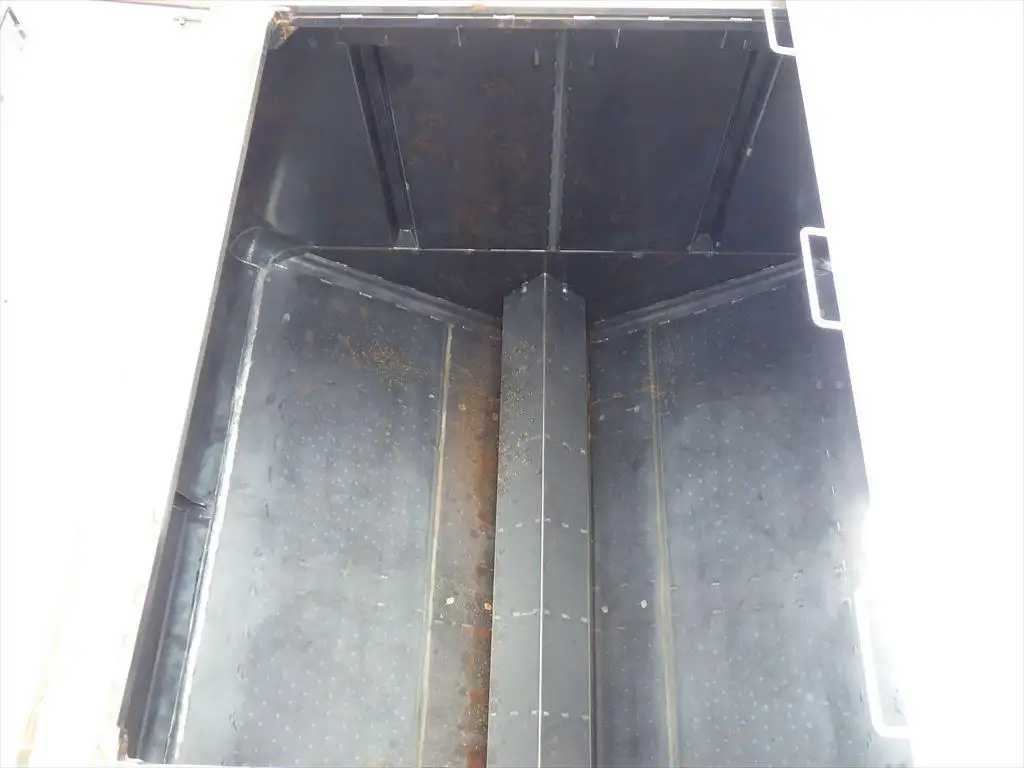 日野 プロフィア 大型 タンク車 バルク 2DG-FQ1AJGの中古トラック画像10