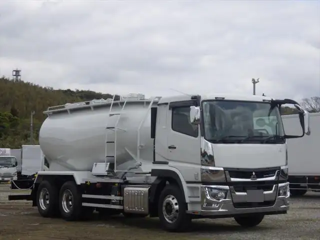 三菱 スーパーグレート 大型 タンク車 バルク 2PG-FU74GYの中古トラック画像2