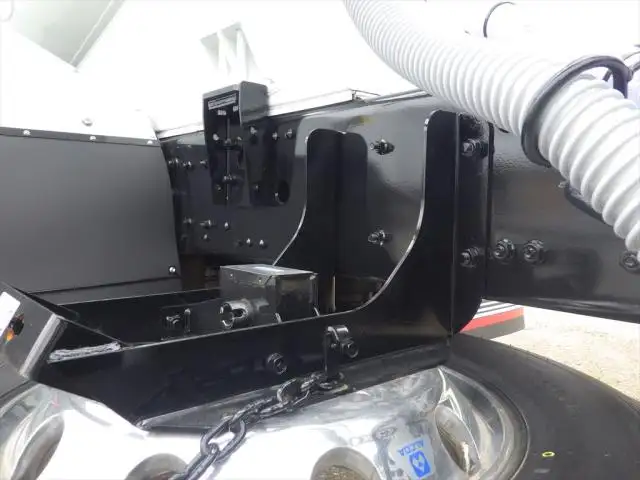 三菱 スーパーグレート 大型 タンク車 バルク 2PG-FU74GYの中古トラック画像15