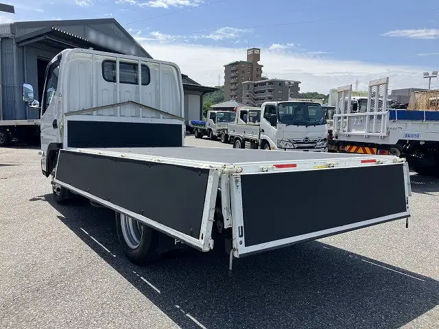 三菱 キャンター 小型 平ボディ 2RG-FBA20 R3の中古トラック画像4