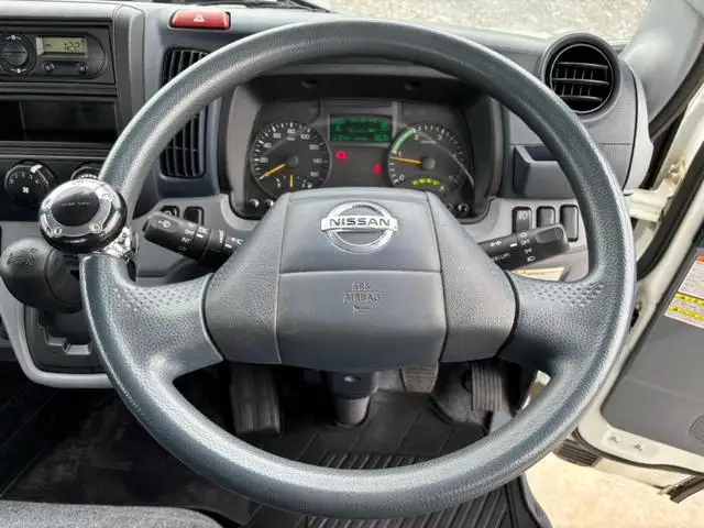 日産 アトラス 小型 平ボディ  H27の中古トラック画像10