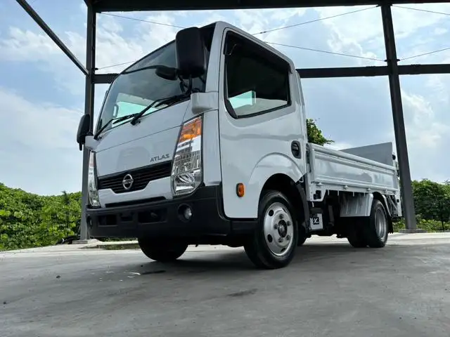 日産 アトラス 小型 平ボディ の中古トラック【車両No.168381