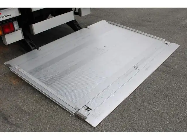 いすゞ エルフ 小型 アルミバン パワーゲート の中古トラック画像4