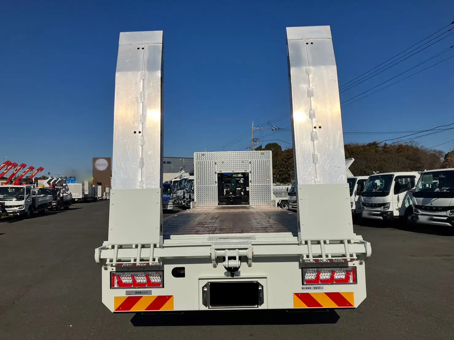三菱 ファイター 中型/増トン 車両重機運搬 セルフローダー 2DG 三菱 ファイター 中型/増トン 車両重機運搬 セルフローダー 2DG