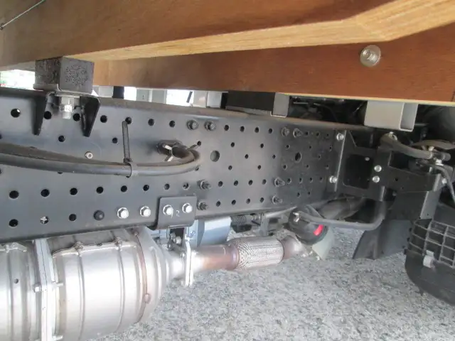 いすゞ エルフ 小型 平ボディ TRG-NPR85AR H30の中古トラック画像16