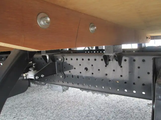 いすゞ エルフ 小型 平ボディ TRG-NPR85AR H30の中古トラック画像18
