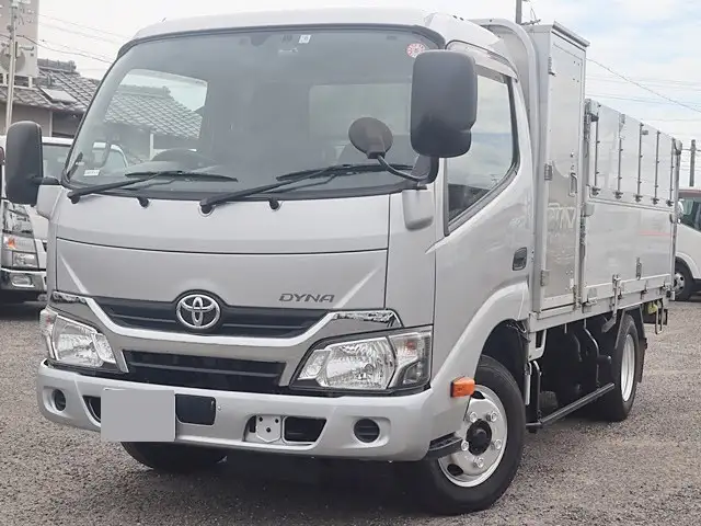 トヨタ ダイナ 小型 平ボディ 床鉄板 アルミブロックの中古トラック画像1