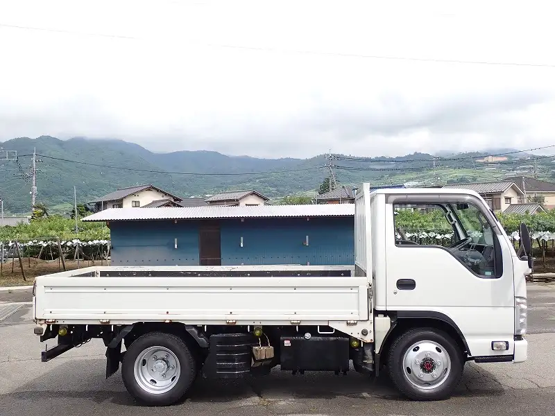 いすゞ エルフ 小型 平ボディ TKG-NJS85A H26の中古トラック画像3