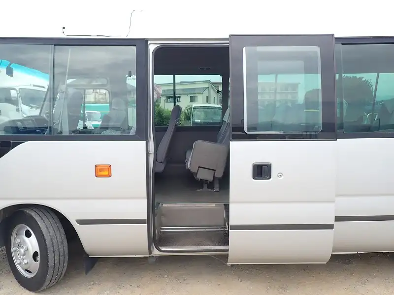 日野 リエッセ 小型 バス マイクロバス BDG-XZB50の中古トラック画像5