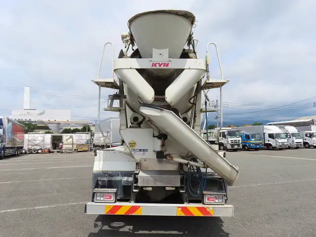 日野 プロフィア 大型 ミキサー・ポンプ ベッド 2DG-FS1AGAの中古トラック画像4
