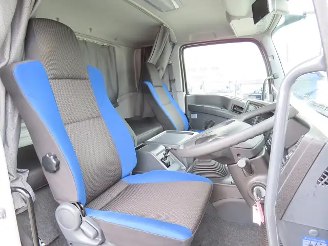 いすゞ ギガ 大型 ウイング 2PG-CYJ77CA の中古トラック【車両No いすゞ ギガ 大型 ウイング 2PG-CYJ77CA の中古トラック【車両No