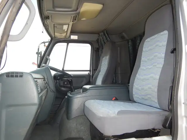 日産UD コンドル 中型/増トン 平ボディ 床鉄板 ベッドの中古トラック画像13