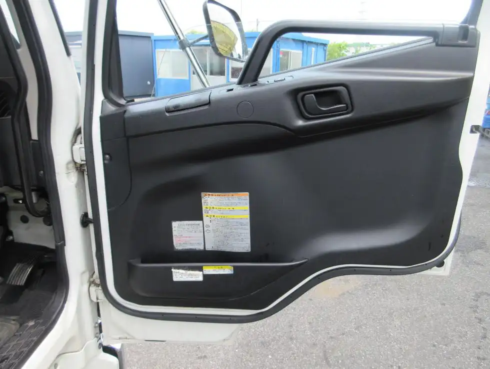 三菱 ファイター 中型/増トン ウイング ベッド 2KG-FK61Fの中古トラック画像14
