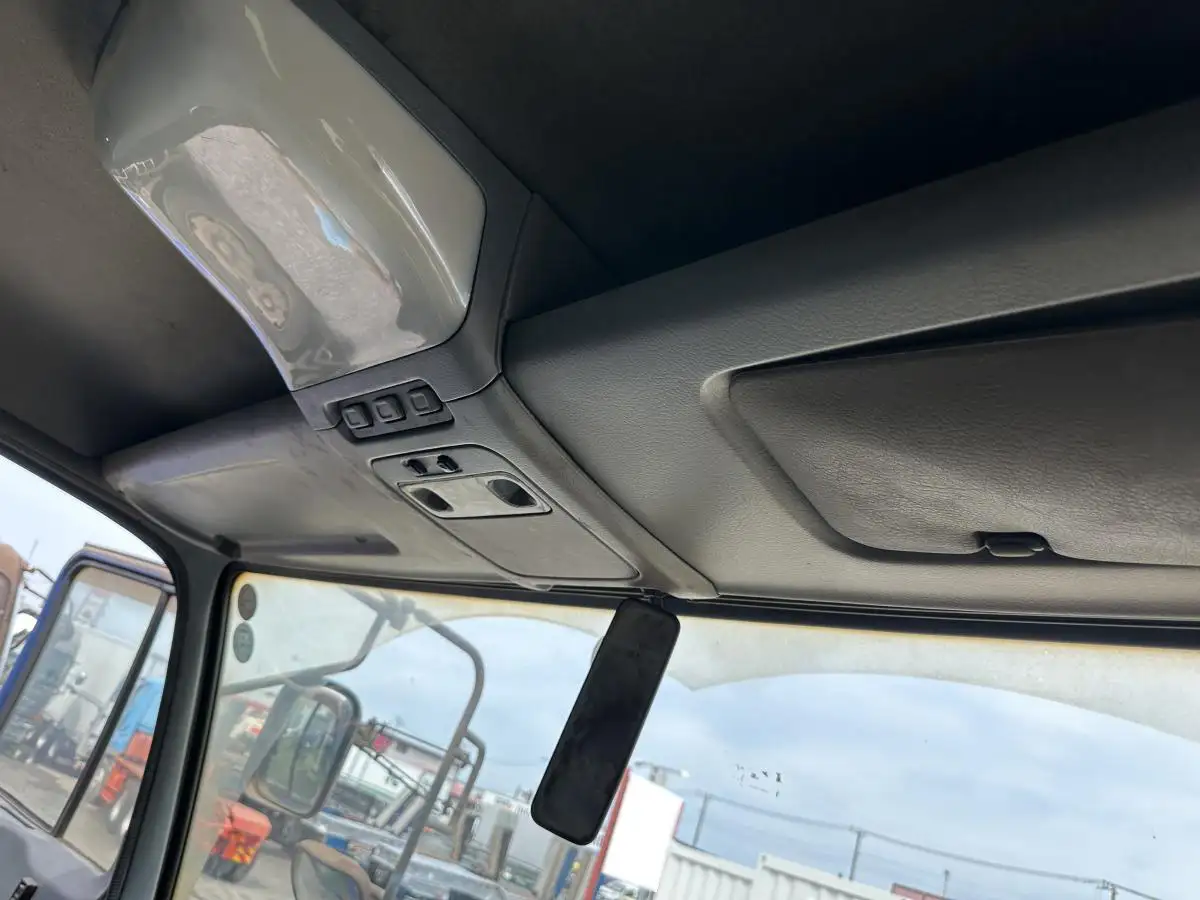 日産UD クオン 大型 ダンプ ベッド の中古トラック画像10