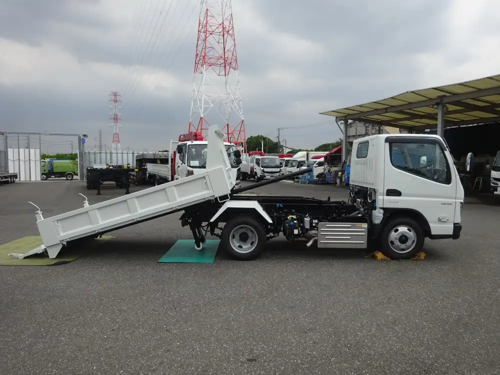 三菱 キャンター 小型 ダンプ ローダー 2RG-FBA60の中古トラック画像5