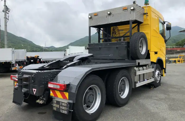 ボルボ トラック 大型 トラクター 2デフ ベッドの中古トラック画像4