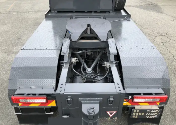 ボルボ トラック 大型 トラクター 2デフ ベッドの中古トラック画像6