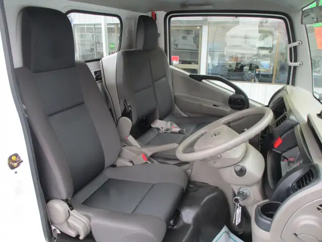 日産 アトラス 小型 平ボディ パワーゲート CBF-SQ2F24の中古トラック画像12