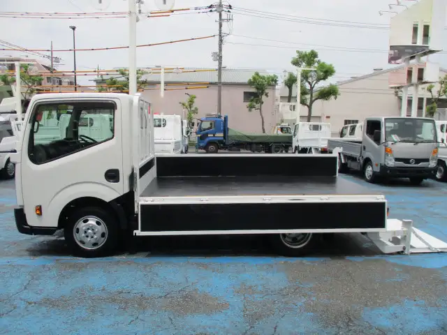 日産 アトラス 小型 平ボディ パワーゲート CBF-SQ2F24の中古トラック画像8