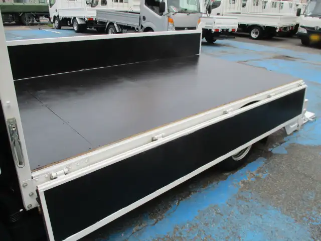 日産 アトラス 小型 平ボディ パワーゲート CBF-SQ2F24の中古トラック画像11