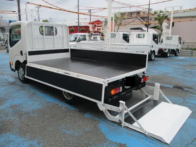 日産 アトラス 小型 平ボディ パワーゲート CBF-SQ2F24の中古トラック画像5