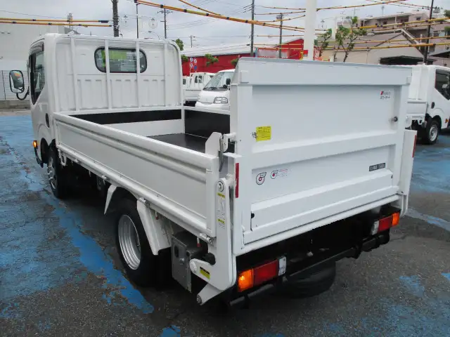 日産 アトラス 小型 平ボディ パワーゲート CBF-SQ2F24の中古トラック画像4